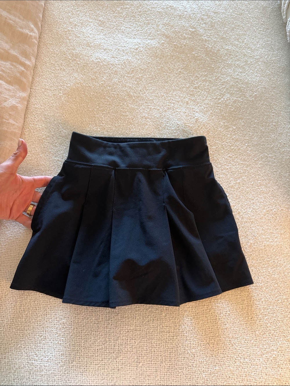 abercrombie kids black pleated skirt